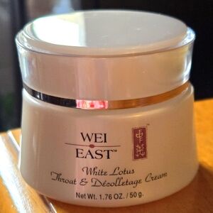 🆕️ Wei East White Lotus Throat and Decolletage Cream 1.76 FL. Oz.